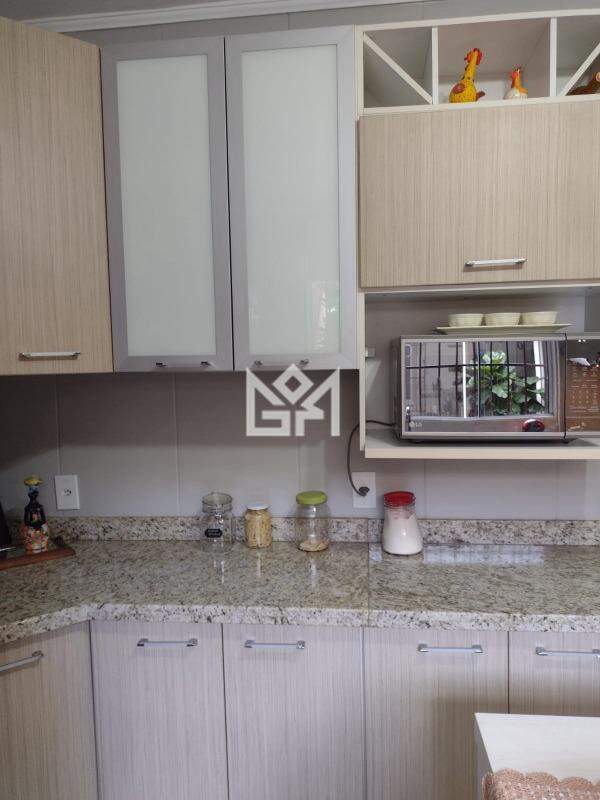Casa com 3 quartos à venda, 238m² - Partenon - Porto Alegre: 