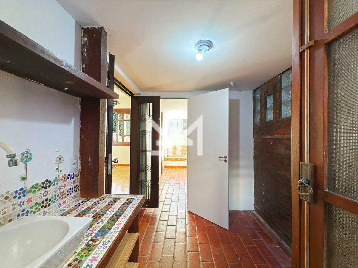 Casa com 3 quartos à venda, 150m² - Auxiliadora - Porto Alegre: 