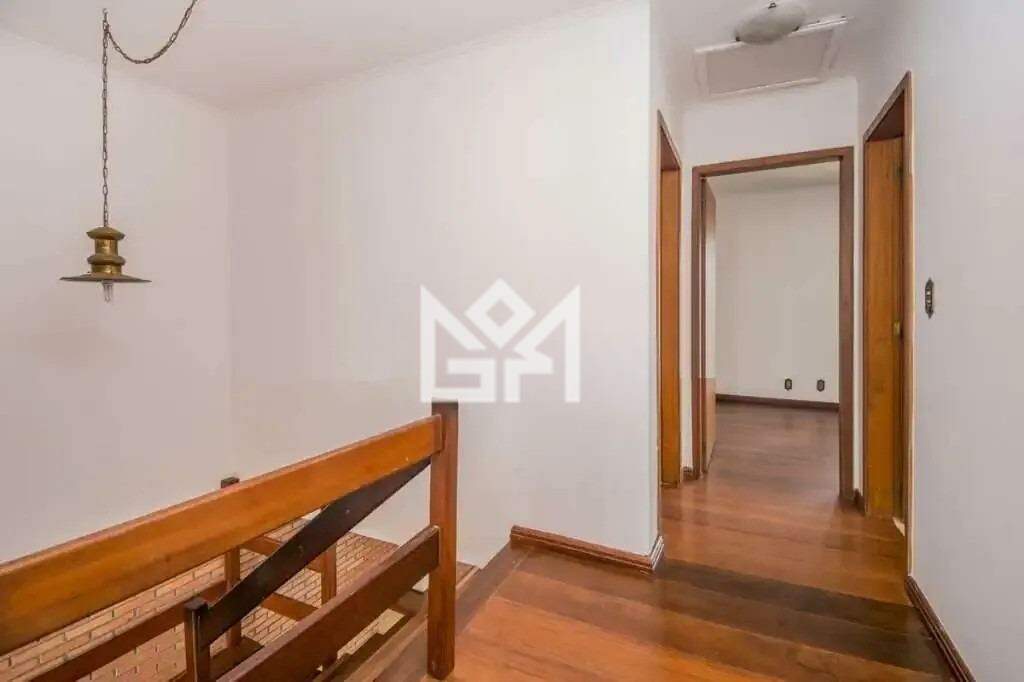 Casa com 3 quartos para aluguel, 220m² - Santana - Porto Alegre: 