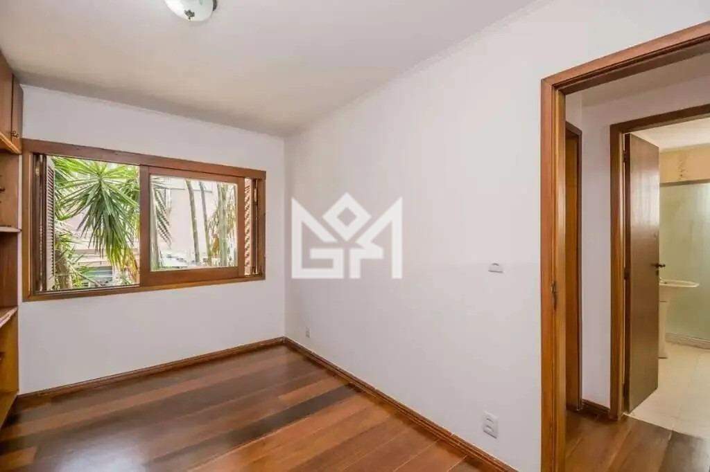 Casa com 3 quartos para aluguel, 220m² - Santana - Porto Alegre: 