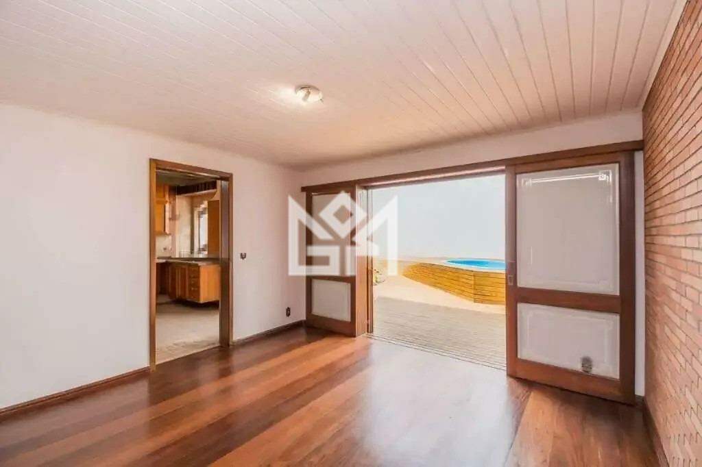 Casa com 3 quartos à venda, 220m² - Santana - Porto Alegre: 
