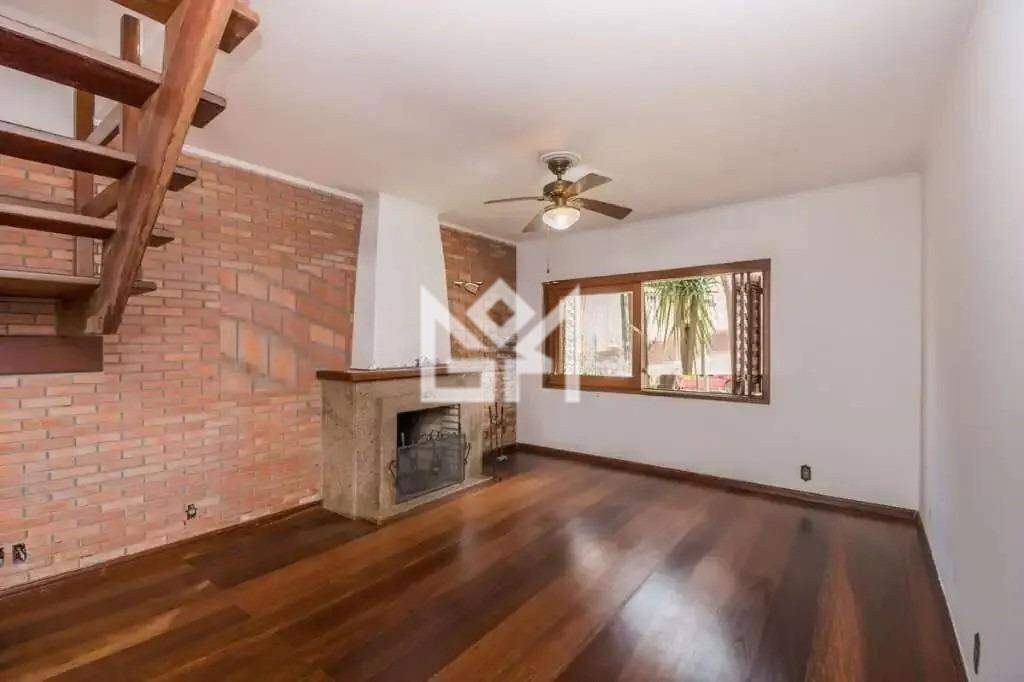 Casa com 3 quartos à venda, 220m² - Santana - Porto Alegre: 