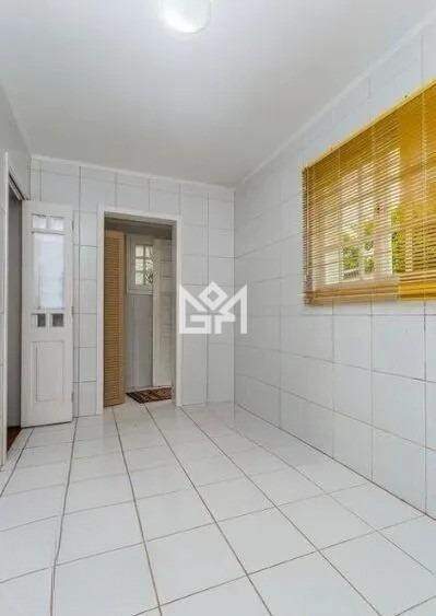 Casa com 4 quartos para aluguel, 210m² - Jardim Itu - Porto Alegre: 