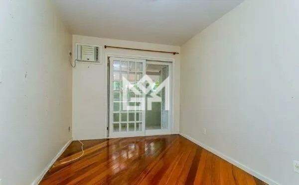 Casa com 4 quartos para aluguel, 210m² - Jardim Itu - Porto Alegre: 
