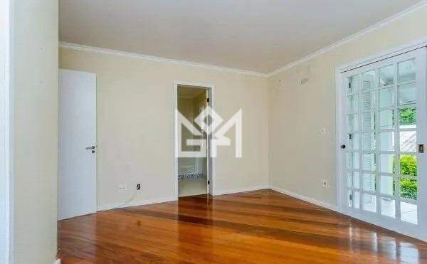 Casa com 4 quartos para aluguel, 210m² - Jardim Itu - Porto Alegre: 