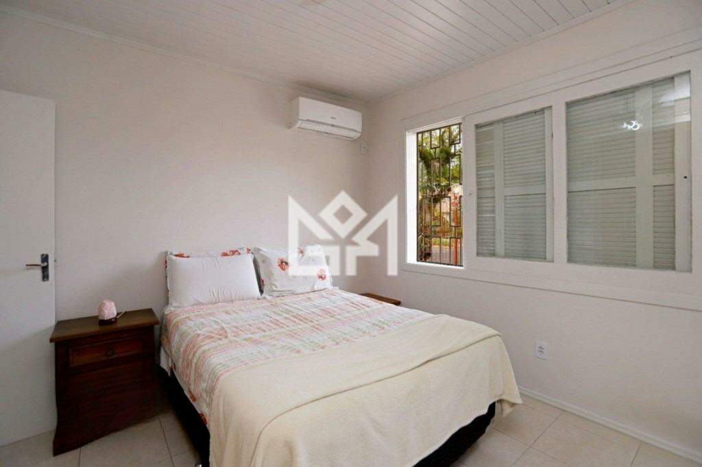 Casa com 5 quartos à venda, 360m² - Partenon - Porto Alegre: 