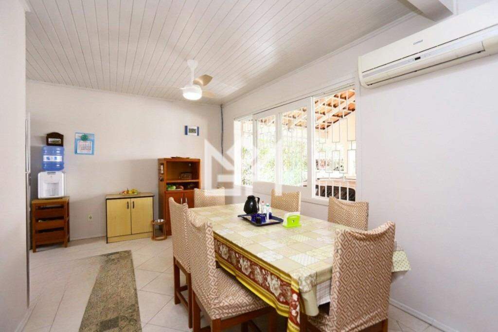 Casa com 5 quartos à venda, 360m² - Partenon - Porto Alegre: 