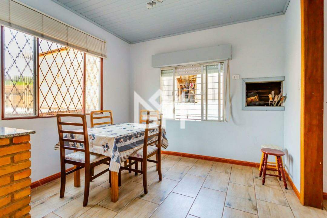 Casa com 5 quartos à venda, 254m² - Partenon - Porto Alegre: 