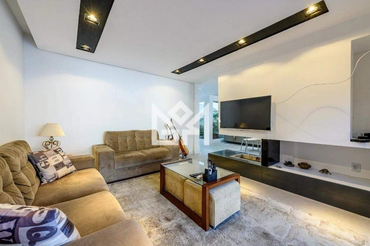 Casa com 4 quartos para aluguel, 310m² - Chácara das Pedras - Porto Alegre: 