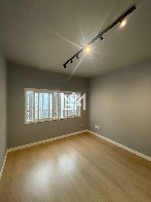 Studio/Loft/Kitnet com 1 quarto à venda, 24m² - Cidade Baixa - Porto Alegre: 