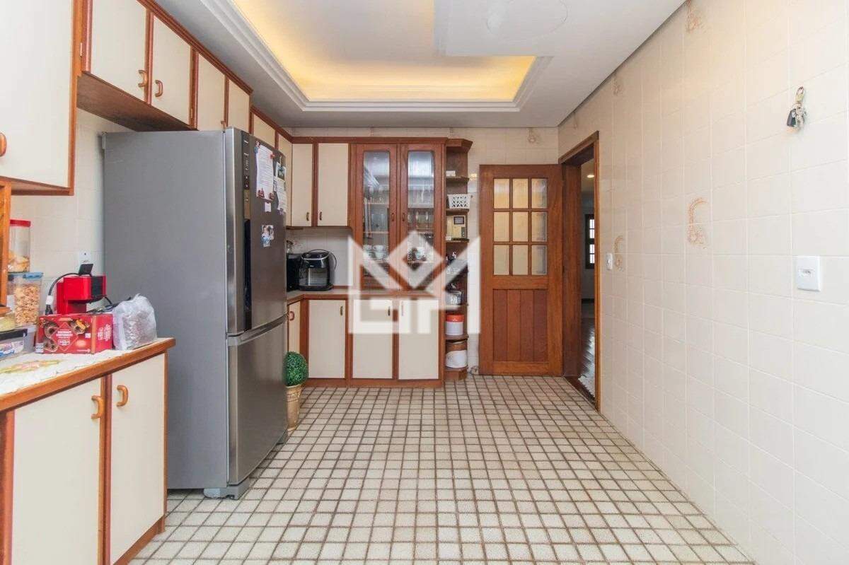 Casa com 4 quartos à venda, 460m² - Cristal - Porto Alegre: 