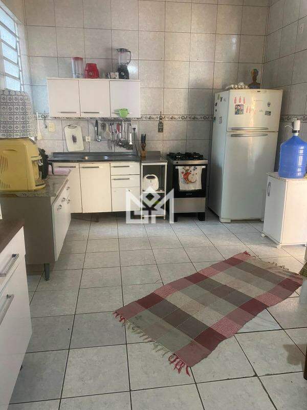Casa com 4 quartos à venda, 200m² - Santo Antônio - Porto Alegre: 