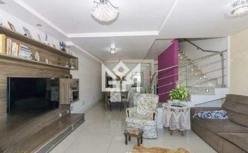 Casa com 4 quartos para aluguel, 395m² - Jardim Itu - Porto Alegre: 