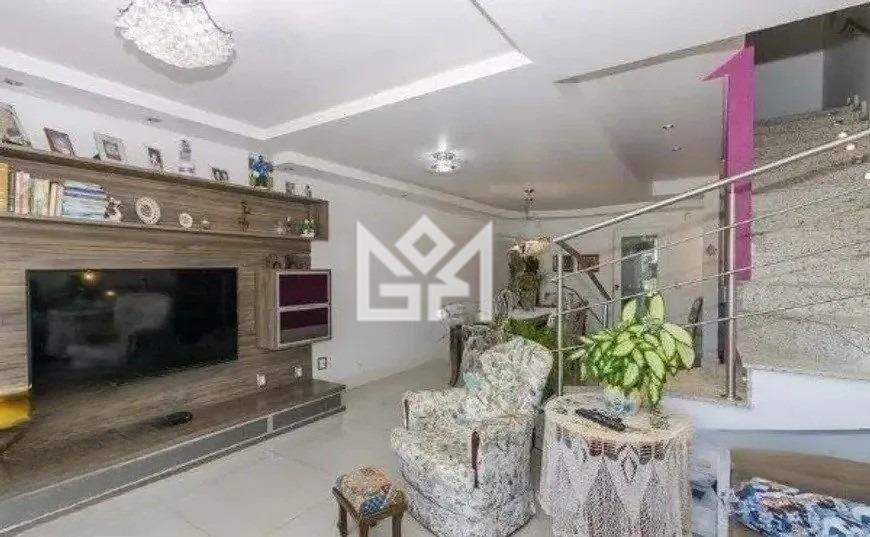 Casa com 4 quartos para aluguel, 395m² - Jardim Itu - Porto Alegre: 
