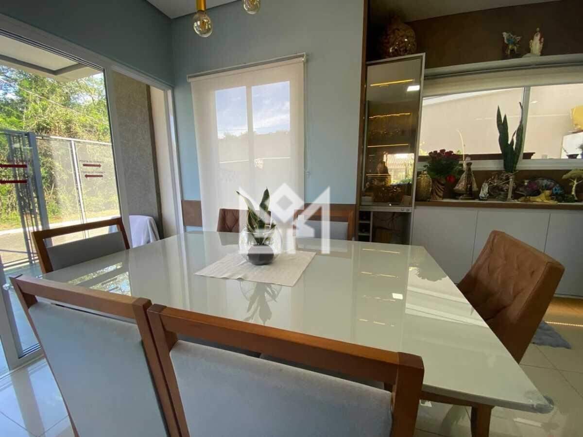 Sobrado com 3 quartos à venda, 117m² - Centro - Gravataí: 