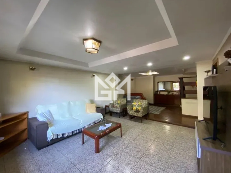 Casa com 4 quartos à venda, 400m² - Vila João Pessoa - Porto Alegre: 