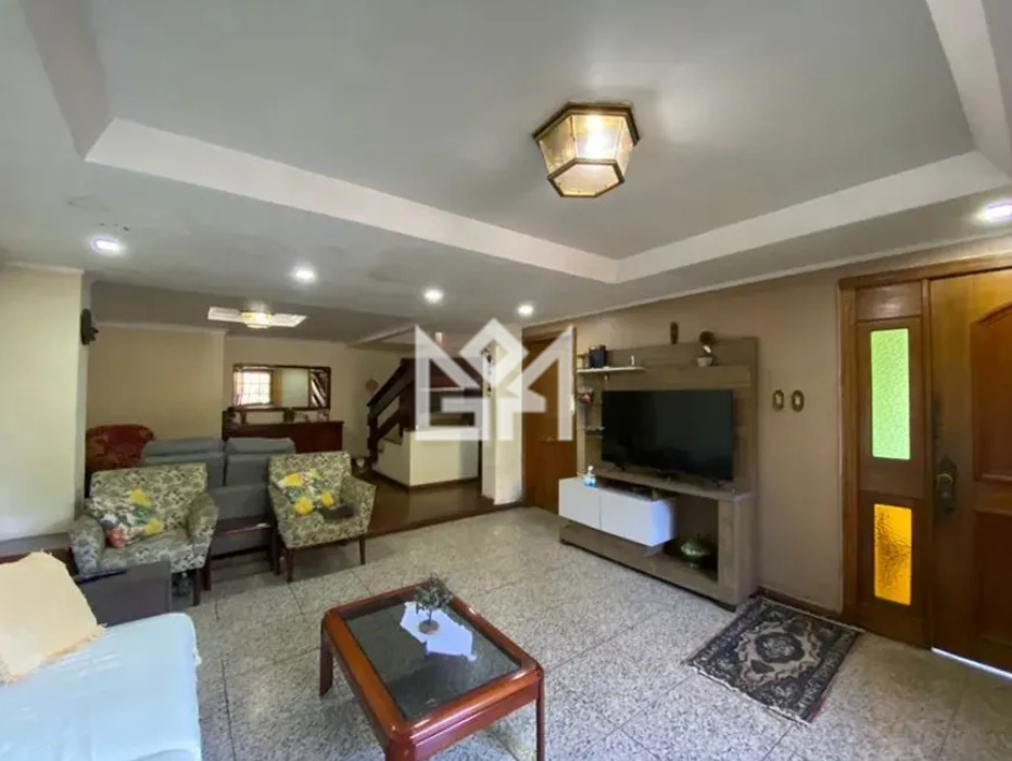 Casa com 4 quartos à venda, 400m² - Vila João Pessoa - Porto Alegre: 