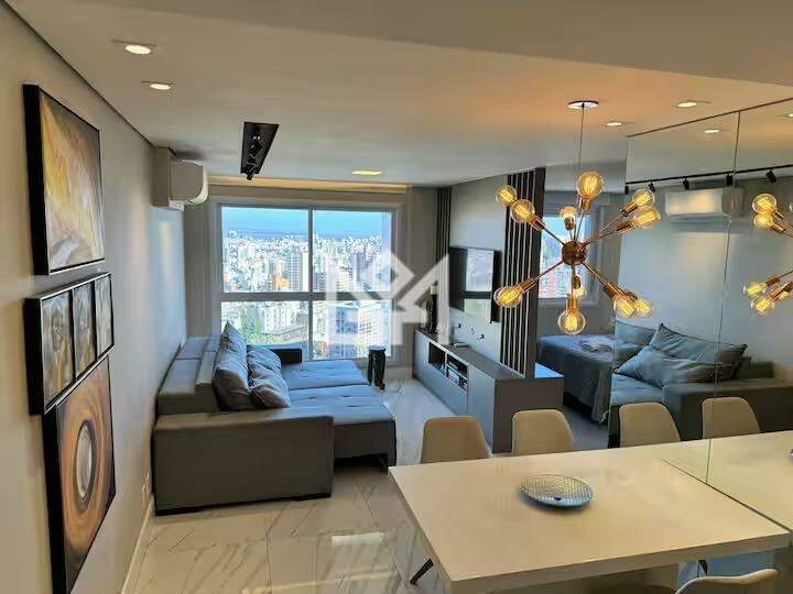 Apartamento com 1 quarto para aluguel, 45m² - Petrópolis - Porto Alegre: 