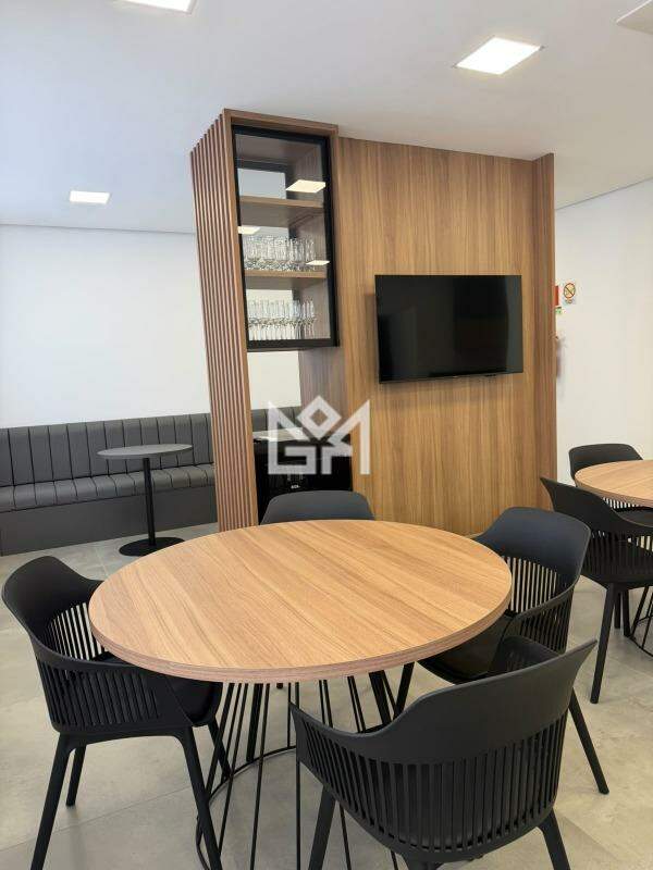 Apartamento com 1 quarto para aluguel, 45m² - Petrópolis - Porto Alegre: 