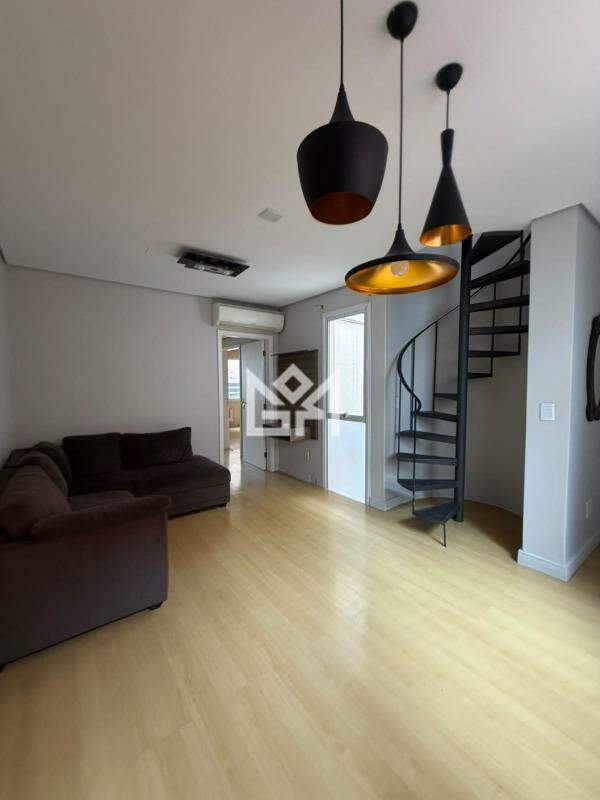 Apartamento com 2 quartos para aluguel, 127m² - Santa Cecília - Porto Alegre: 