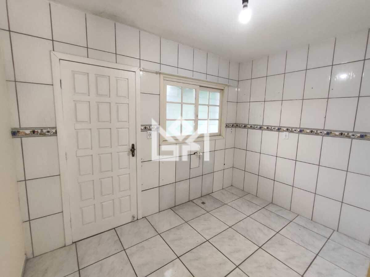 Sobrado com 2 quartos para aluguel, 59m² - Parque dos Eucalíptos - Gravataí: 