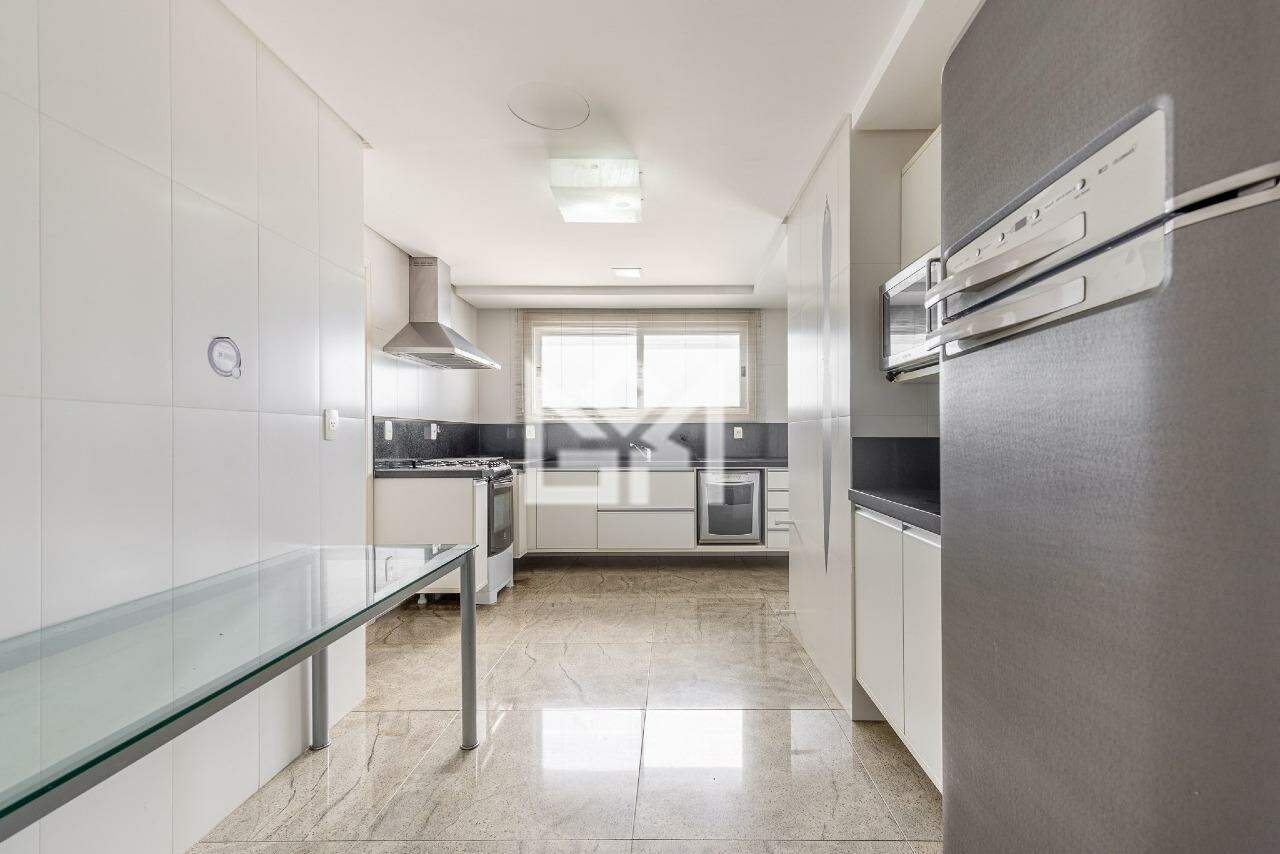 Apartamento com 3 quartos para aluguel, 201,22m² - Auxiliadora - Porto Alegre: 