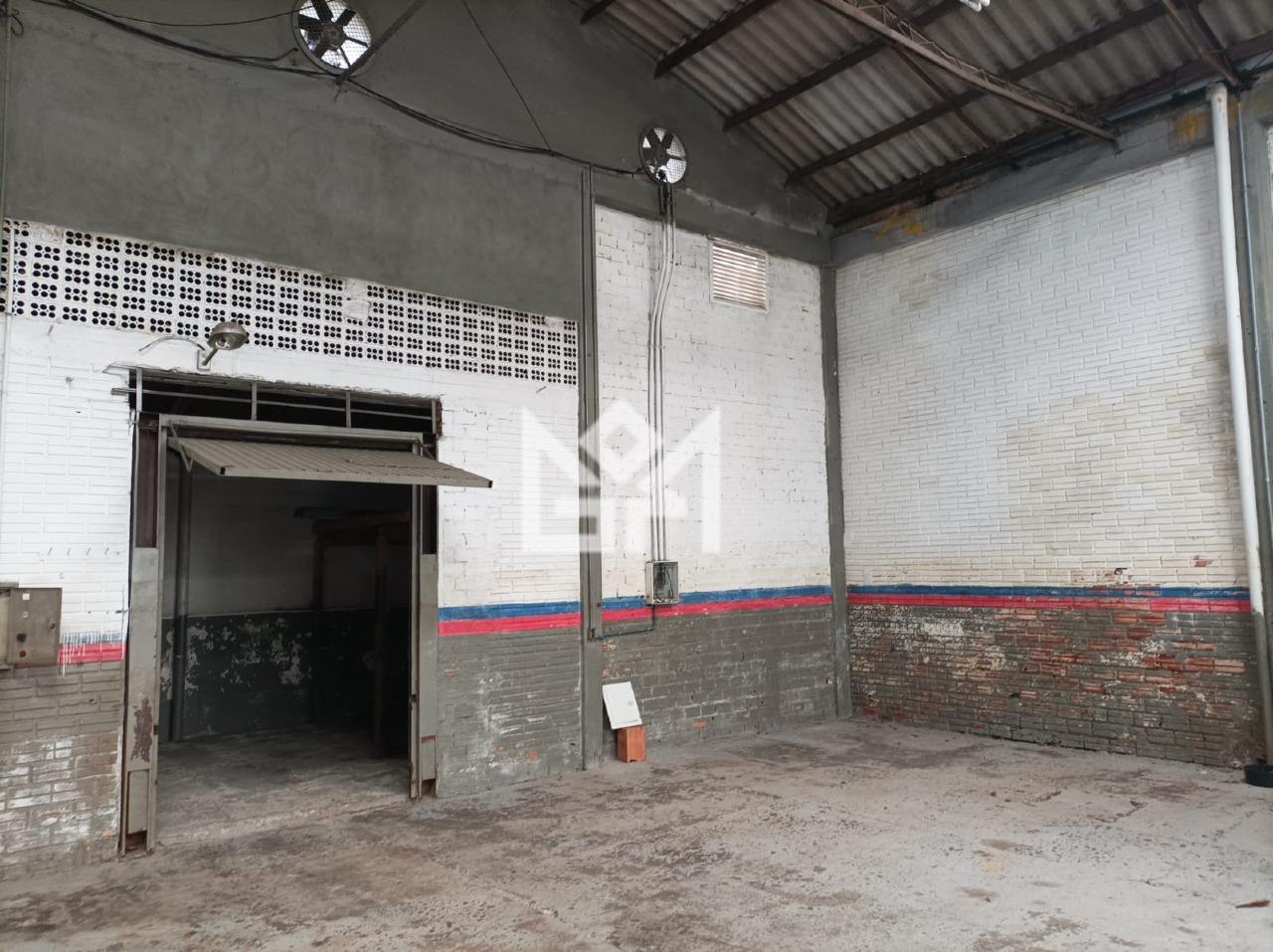 Pavilhão/Galpão/Depósito/Armazém com para aluguel, 440m² - Navegantes - Porto Alegre: 