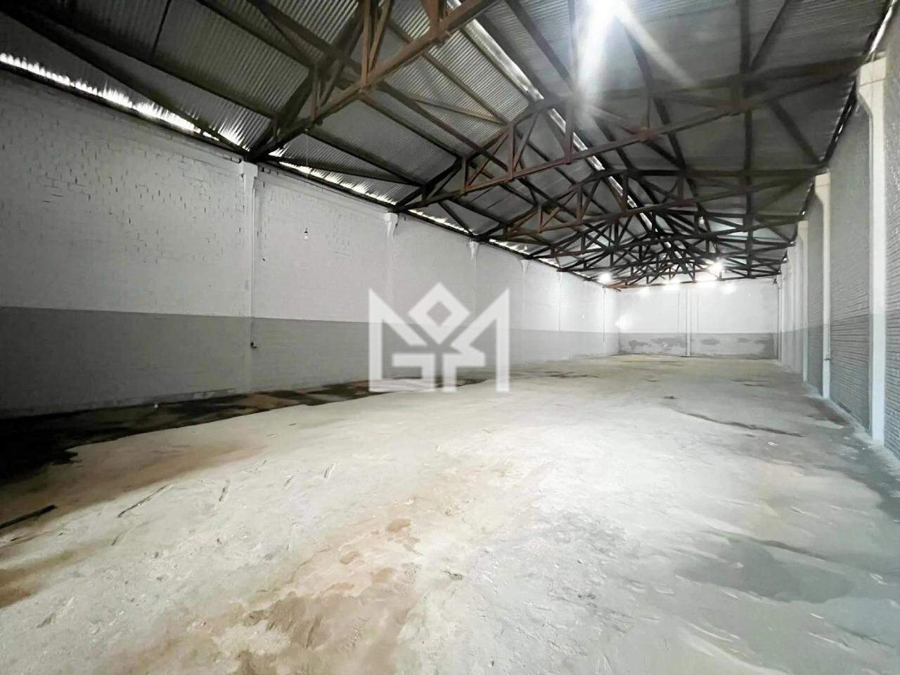 Pavilhão/Galpão/Depósito/Armazém com para aluguel, 750m² - Navegantes - Porto Alegre: 