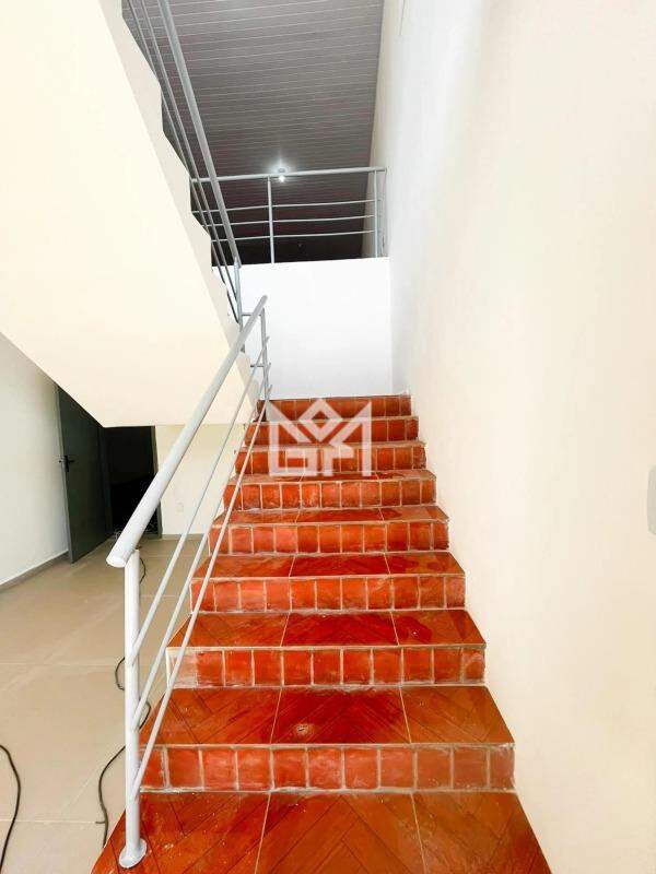 Pavilhão/Galpão/Depósito/Armazém com para aluguel, 750m² - Navegantes - Porto Alegre: 