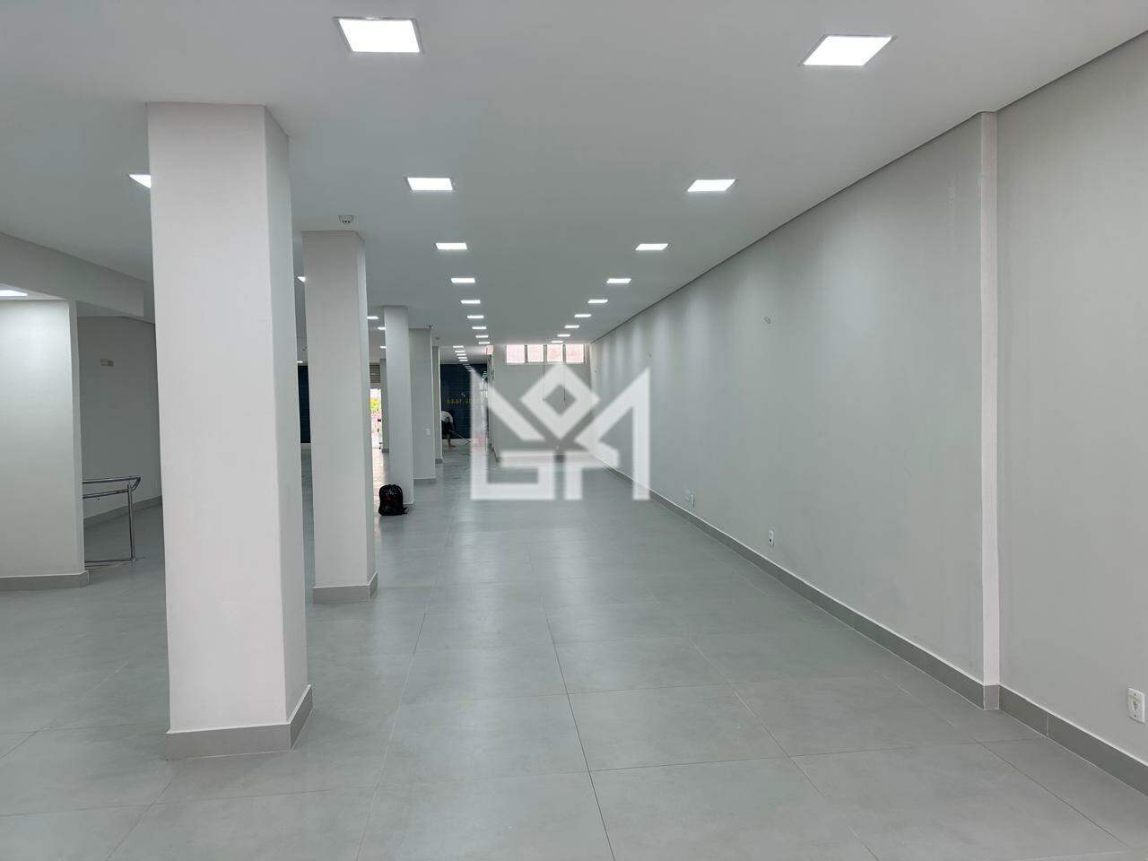 Prédio com para aluguel, 400m² - Floresta - Porto Alegre: 