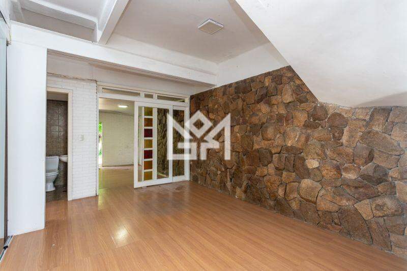 Casa com para aluguel, 300m² - Petrópolis - Porto Alegre: 