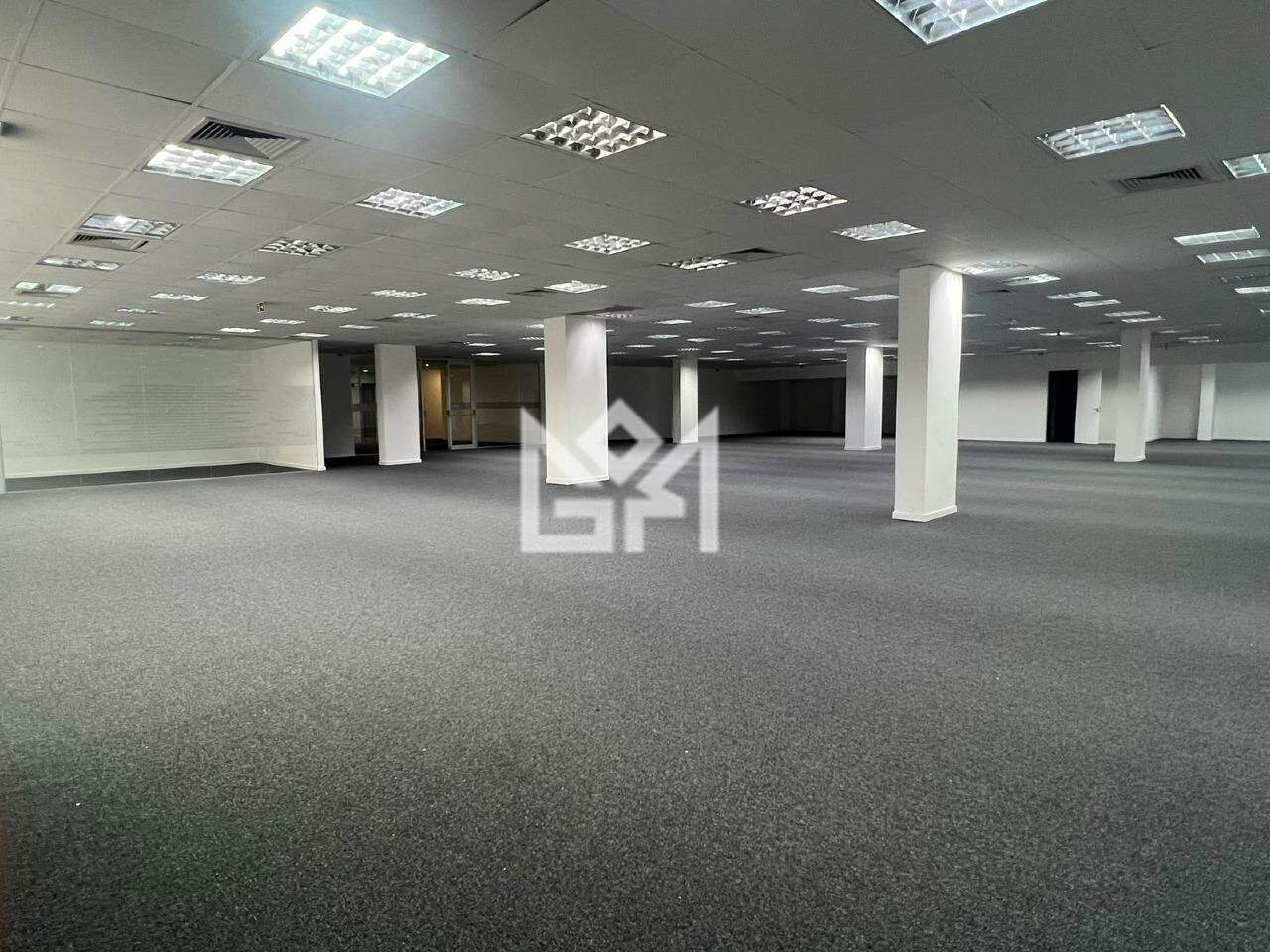 Loja com para aluguel, 1.050m² - Navegantes - Porto Alegre: 