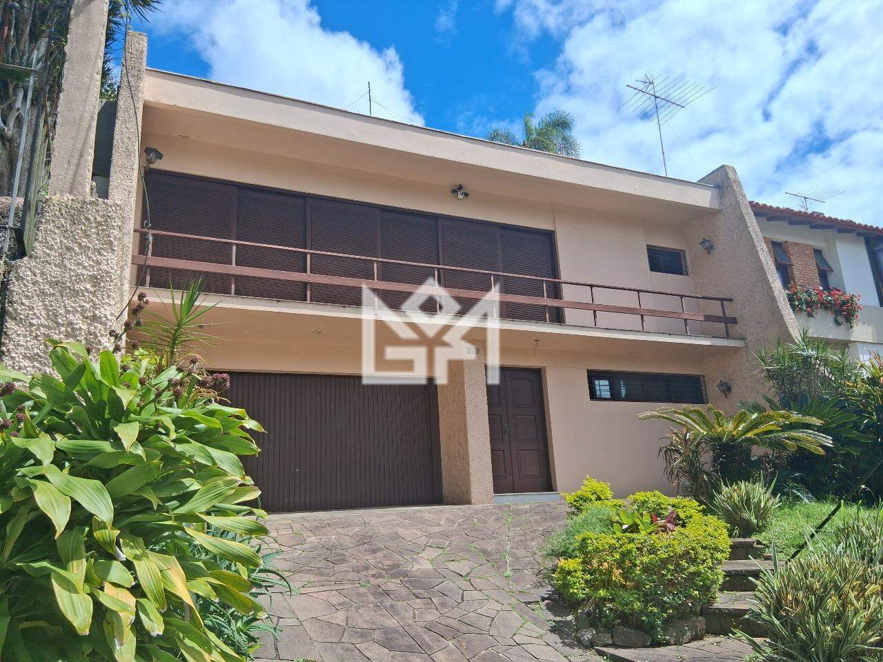 Casa com para aluguel, 350m² - Chácara das Pedras - Porto Alegre: 
