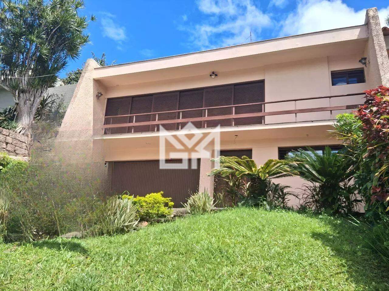 Casa com para aluguel, 350m² - Chácara das Pedras - Porto Alegre: 