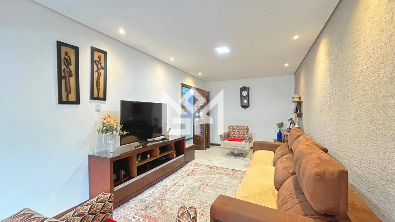 Casa com 3 quartos à venda, 150m² - Cavalhada - Porto Alegre: 