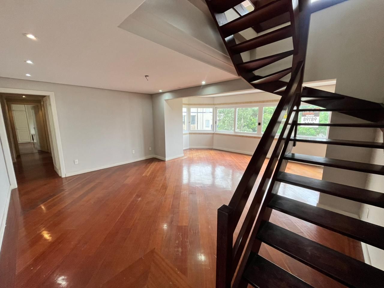 Apartamento com 4 quartos para aluguel, 350m² - Bela Vista - Porto Alegre: 