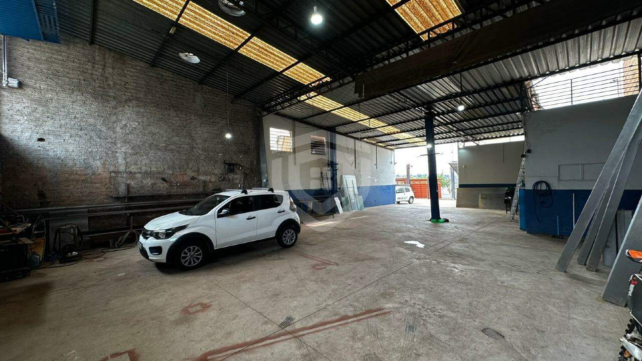 Salão / Barracão à Venda no Vila Nova Celina em Bauru/SP