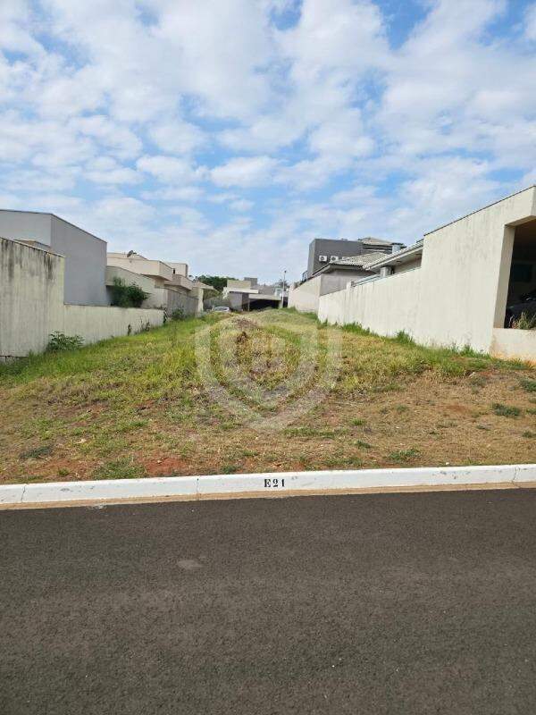 Terreno à Venda no Vila Santista em Bauru/SP