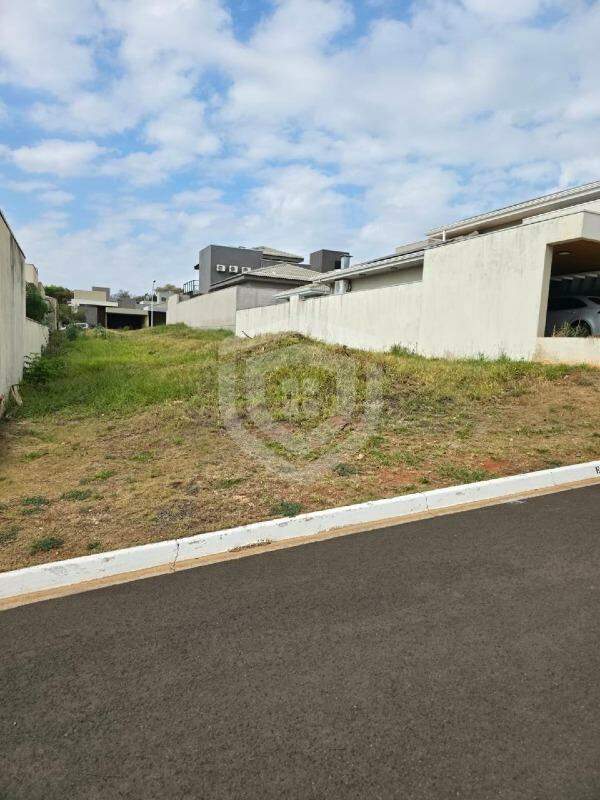 Terreno à Venda no Vila Santista em Bauru/SP