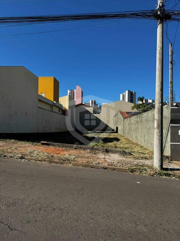 Terreno à Venda no Jardim Paulista em Bauru/SP