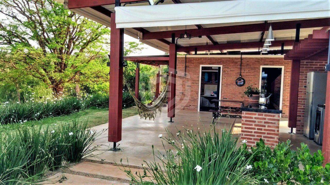 Rancho à Venda no Sítios Reunidos de Santa Maria em Bauru/SP