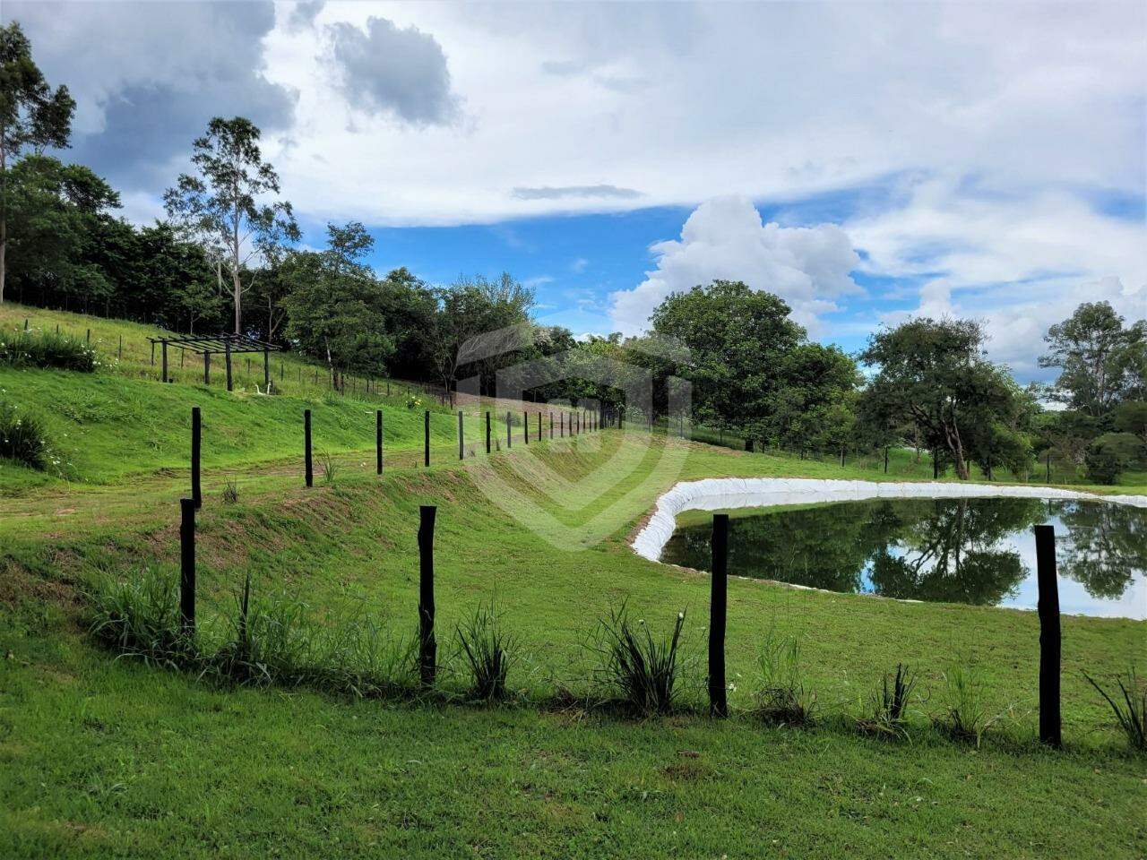 Rancho à Venda no Sítios Reunidos de Santa Maria em Bauru/SP