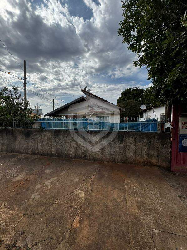 Casa à Venda no Jardim Godoy em Bauru/SP