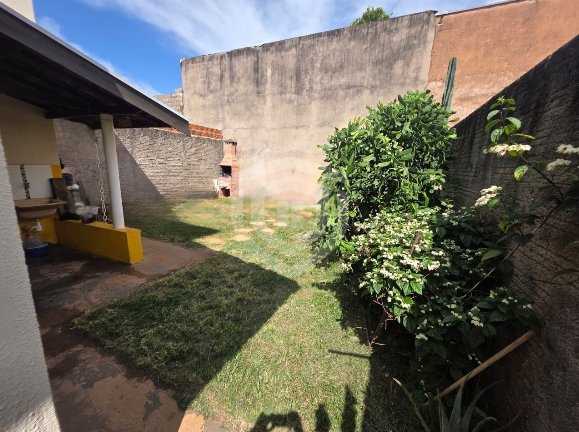 Casa à Venda no Parque Pampulha em Agudos/SP