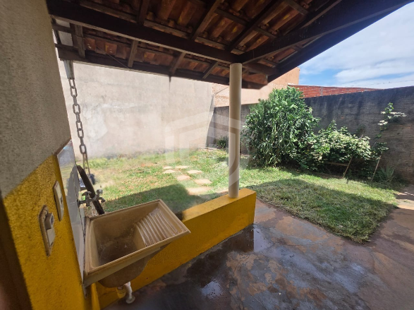 Casa à Venda no Parque Pampulha em Agudos/SP