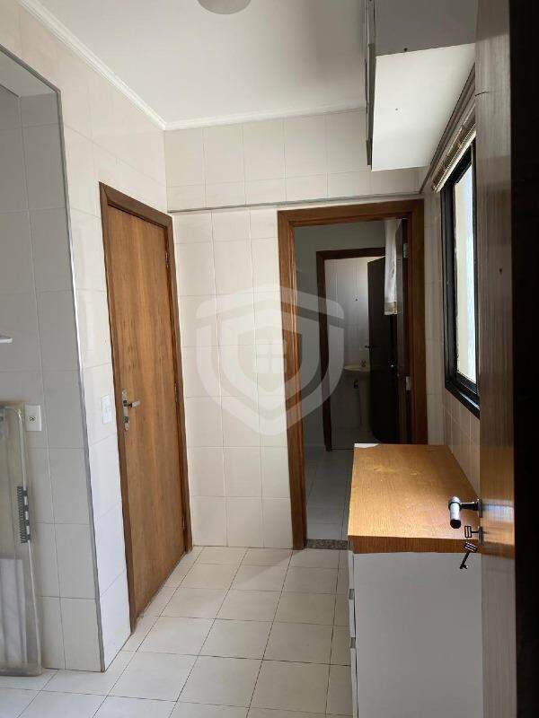 Apartamento à Venda no Vila Nova Cidade Universitária em Bauru/SP