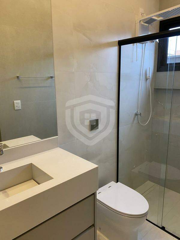 Casas Condomínio à Venda no Residencial Villa de León em Piratininga/SP