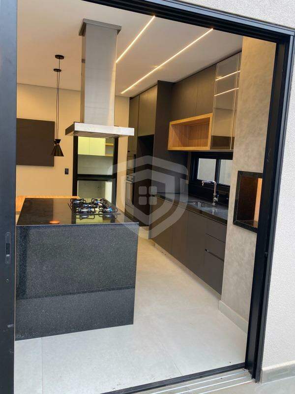 Casas Condomínio à Venda no Residencial Villa de León em Piratininga/SP