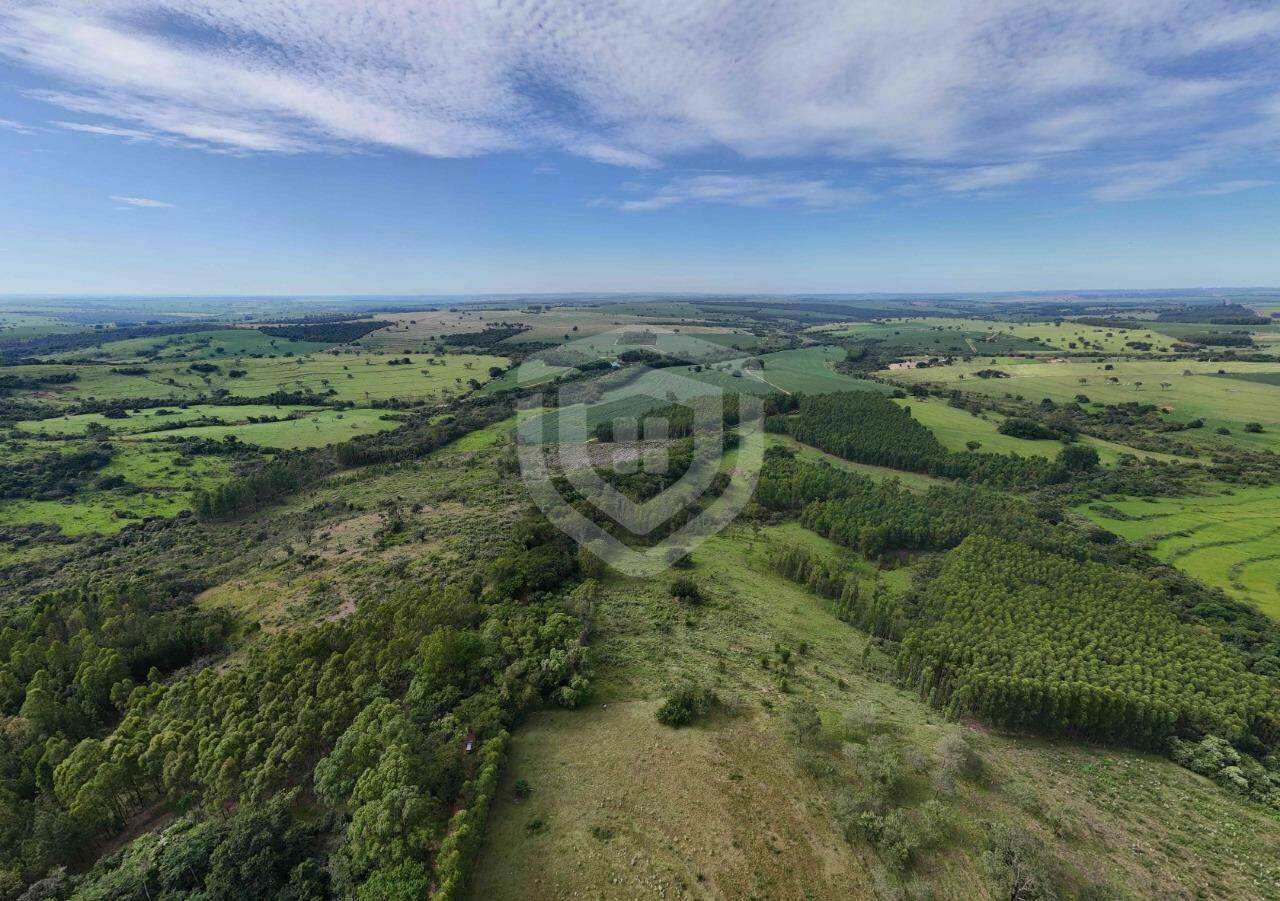 Rancho à Venda no Zona Rural em Echaporã/SP