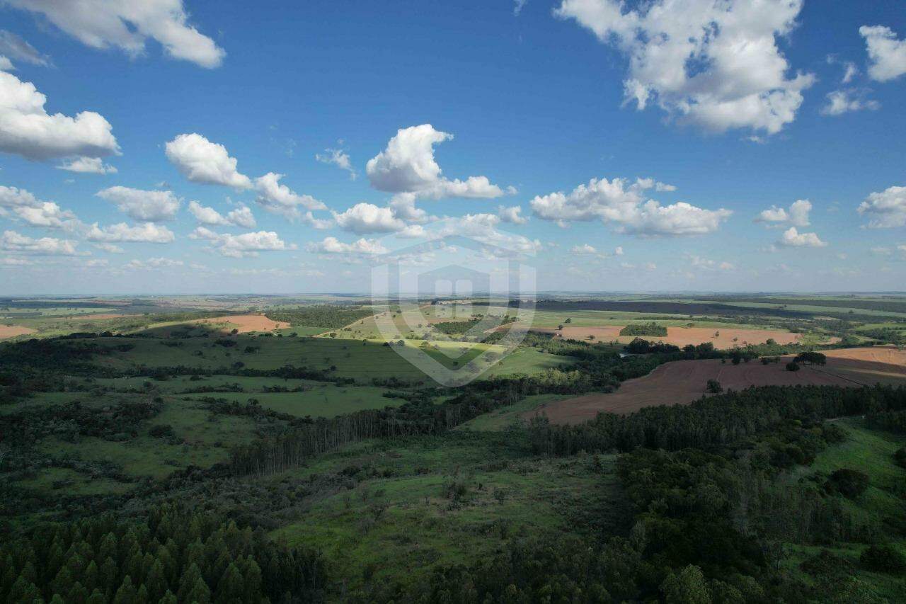 Rancho à Venda no Zona Rural em Echaporã/SP